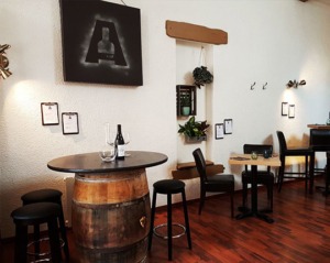 L'Alchimie, bar à Orléans : dégustation vins - Intérieur